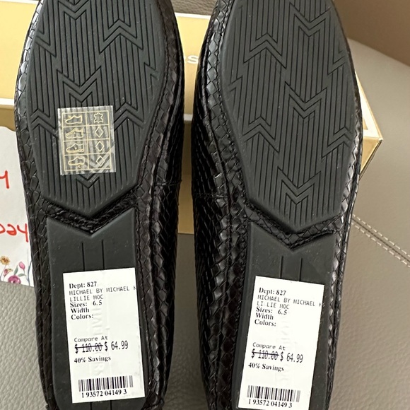 Michael by MK Lillie Leather Moccasin Snake Print Gunmetal Hardware NWT Size 6.5 - Picture 6 of 7